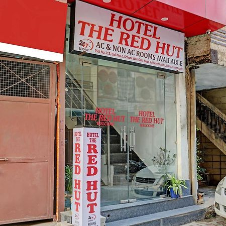 Chandīgarh Oyo Hotel The Red Hut מראה חיצוני תמונה